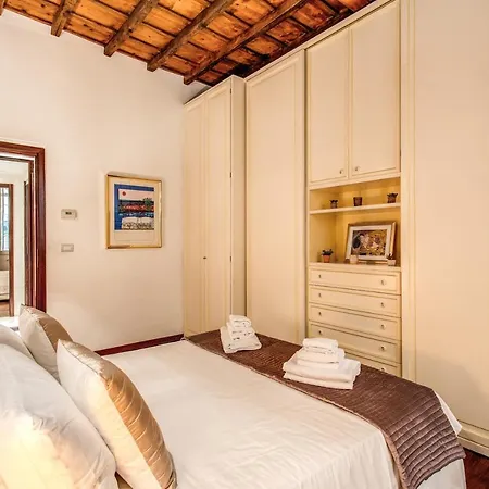 Apartment Fresh House Cavour *